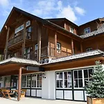 Alpenresidenz By Alps * تراشر هوهه